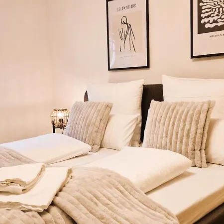 Select-home 4 - Geraeumig - Kueche - Netflix - Zentral Apartmán *