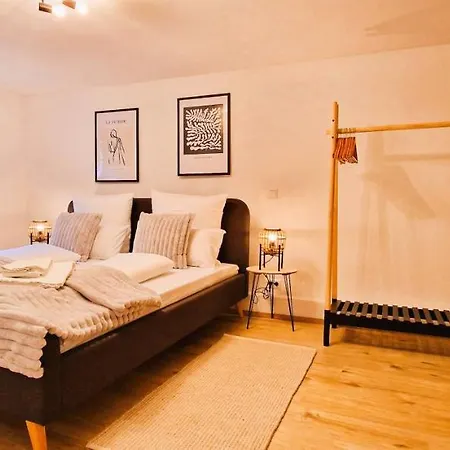 Select-home 4 - Geraeumig - Kueche - Netflix - Zentral Apartmán Schwandorf in Bayern