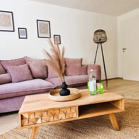 Select-home 4 - Geraeumig - Kueche - Netflix - Zentral * Schwandorf in Bayern