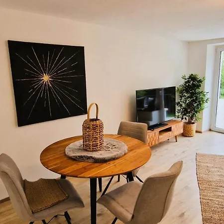 Select-home 4 - Geraeumig - Kueche - Netflix - Zentral * Schwandorf in Bayern