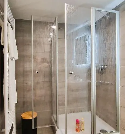 Apartment Select-home 4 - Geraeumig - Kueche - Netflix - Zentral *