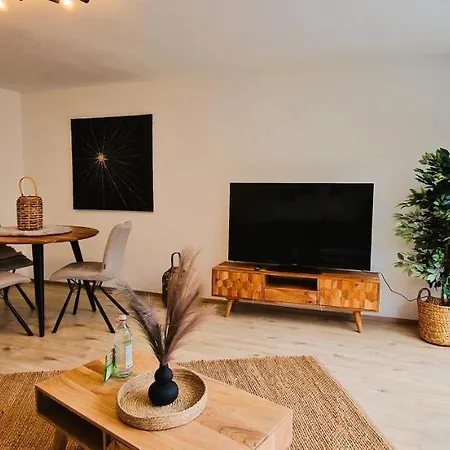 Select-home 4 - Geraeumig - Kueche - Netflix - Zentral Schwandorf in Bayern